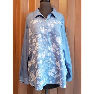 Bon Worth size large blue with white flowers cotton long sleeve button up blouse